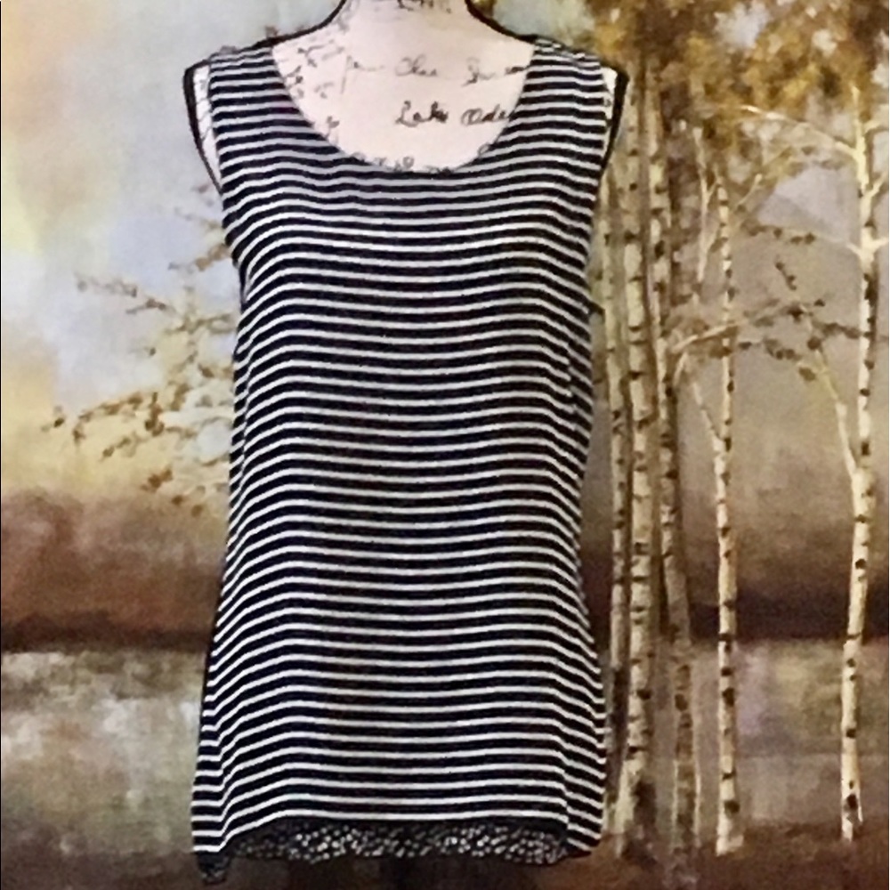 EUC VALERIE BERTINELLI Striped Top